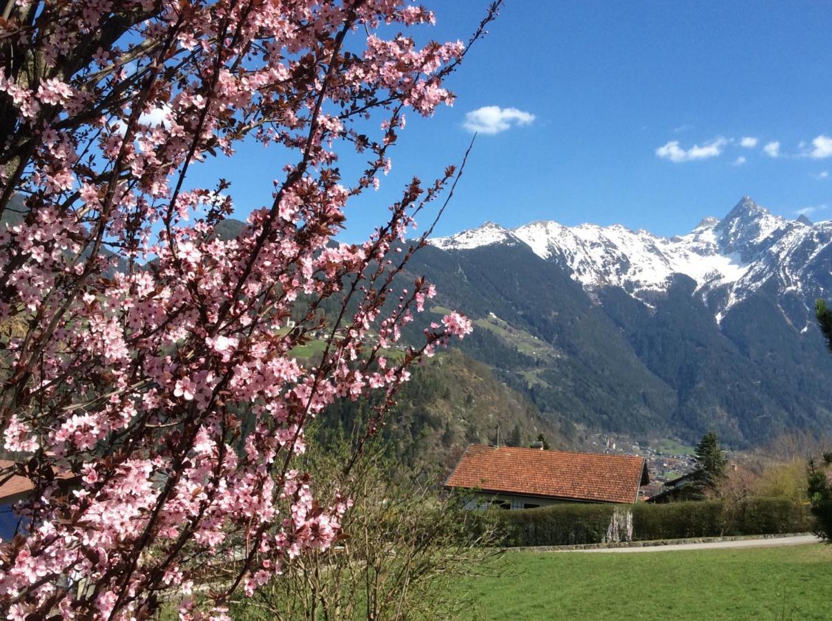 Comfortable Apartment In A Beautiful Surrounding Sautens Exterior foto