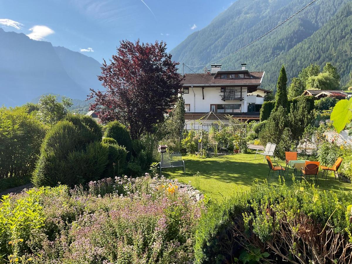 Comfortable Apartment In A Beautiful Surrounding Sautens Exterior foto